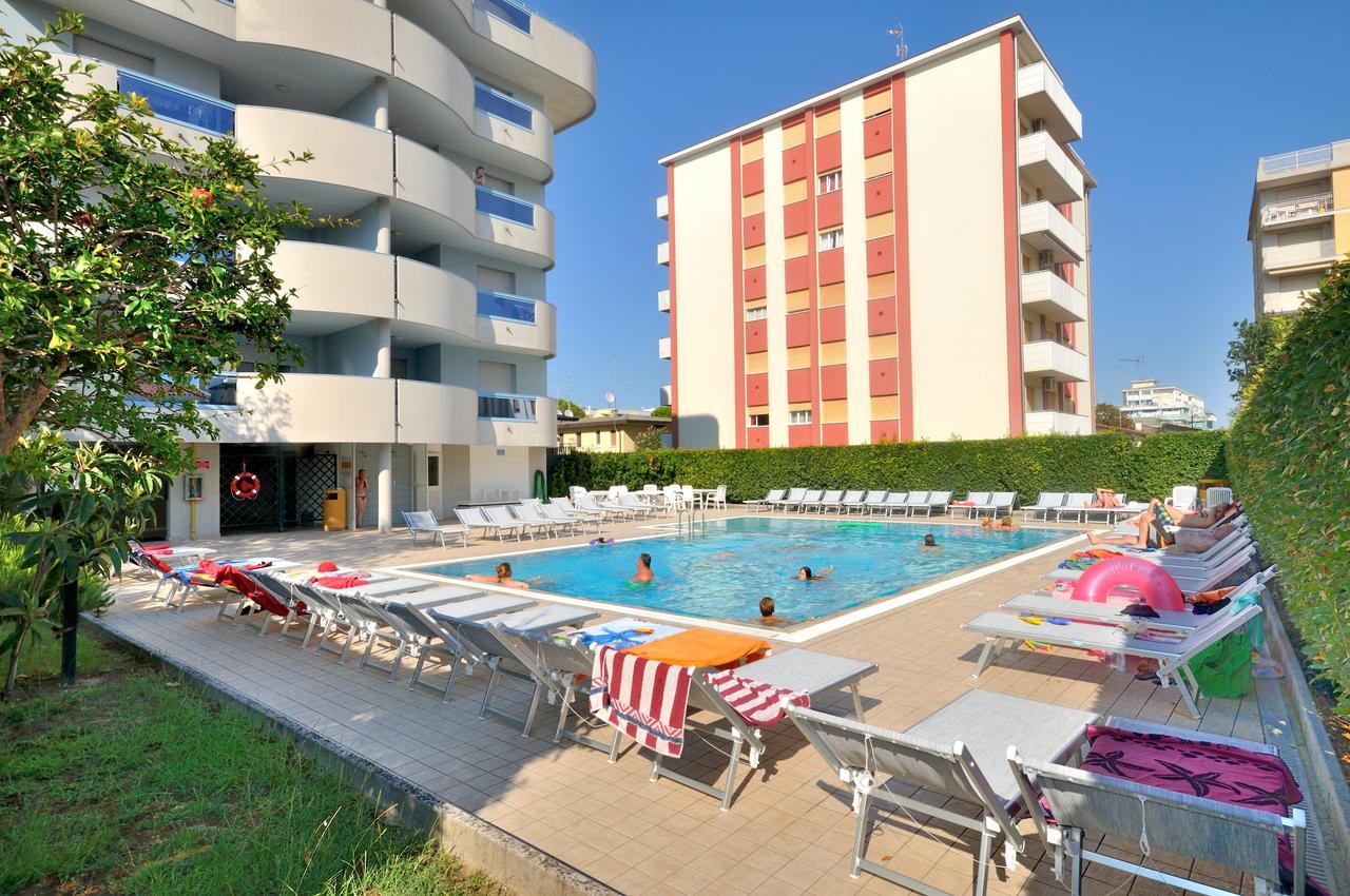 Residence Eurostar Bibione Eksteriør billede